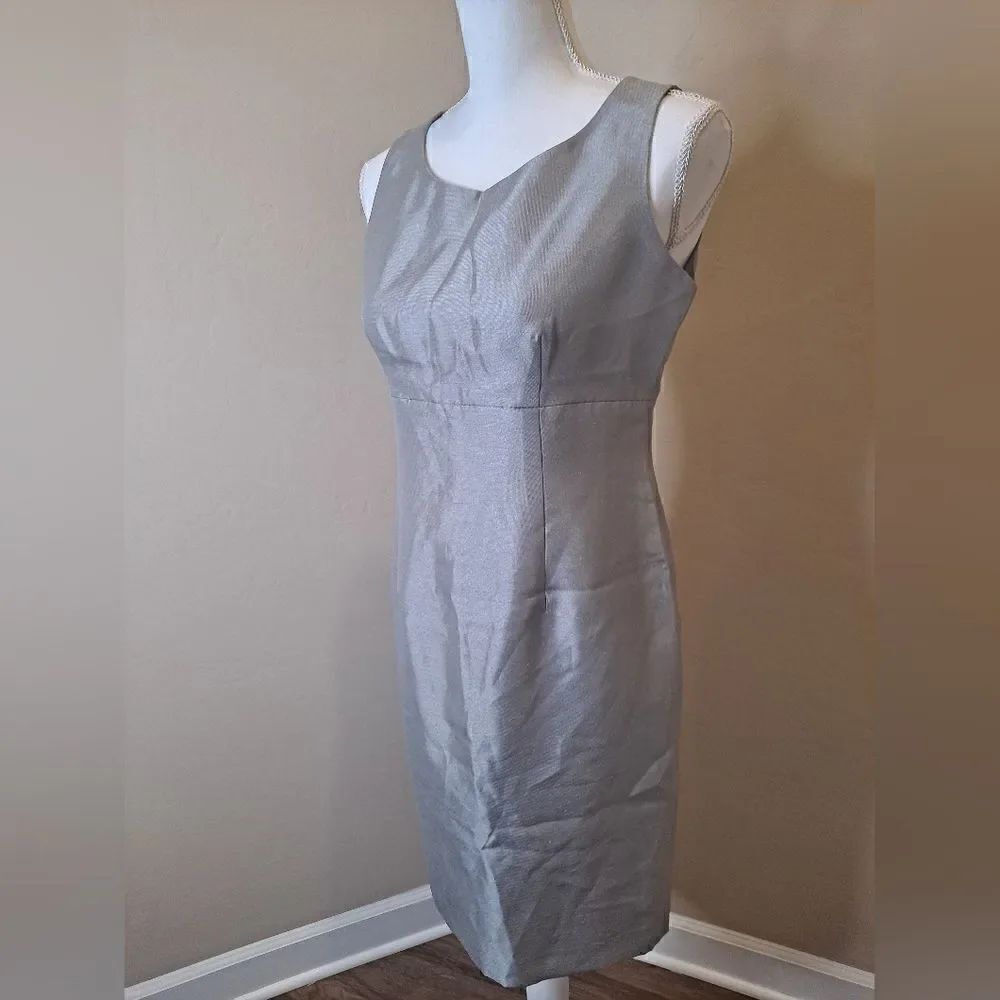 Le Suit Women’s Petite Shiny Sheath Dress in Wild Dove. NO JACKET NWT